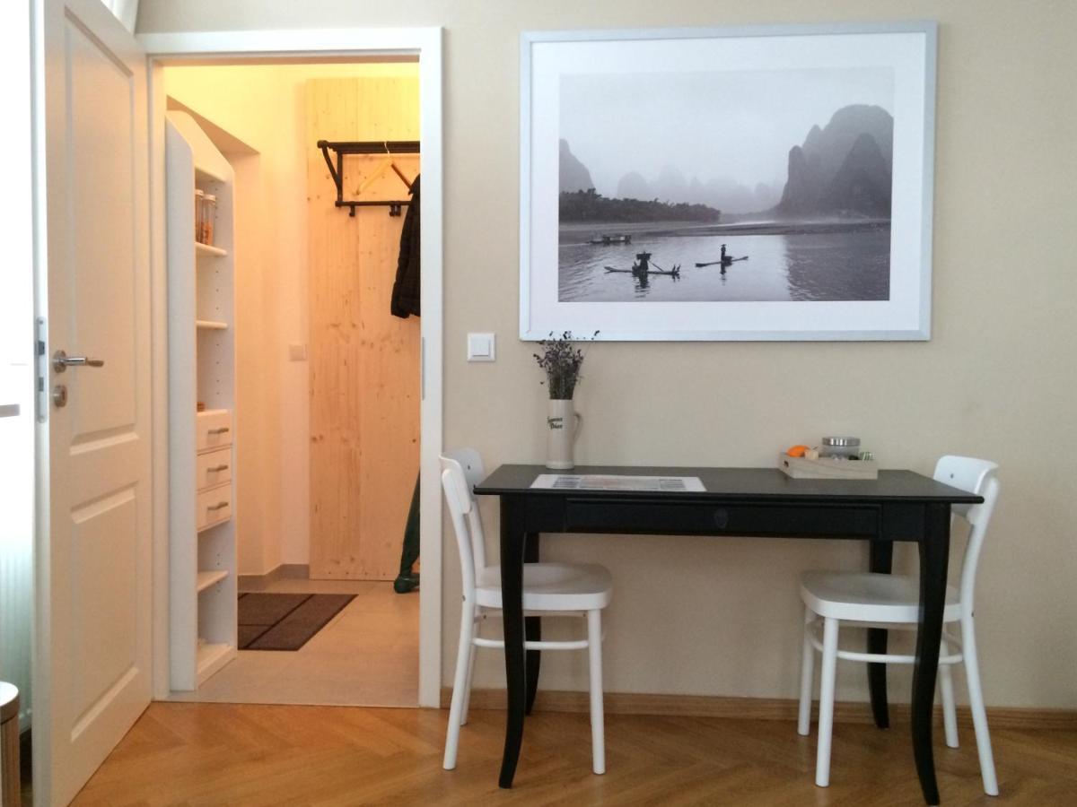 Studio U Parkplatz, Zentrale Ruhelage Neben Grunoase Apartment Vienna Exterior photo